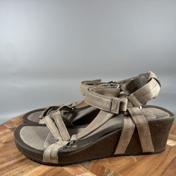 Teva Ysidro Womens 7 Sandal Beige Leather‎ Wedge Strappy Comfort Casual Shoes - Picture 3 of 7